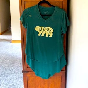 Mama Bear nursing tee